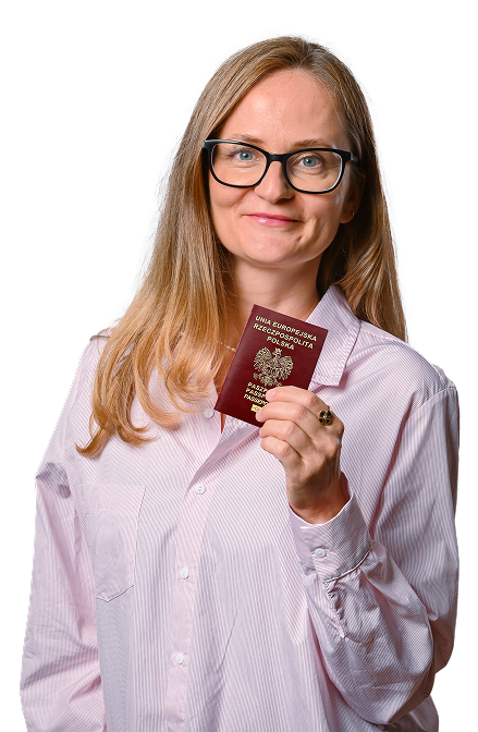 אווה גולשטיין עם דרכון פולני